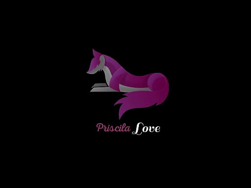 ❤️ Os meus pais deixaram-me sozinho com a minha irmã e eu derramei leite sobre os seus seios. ❤❌ Porno real em nós ❤