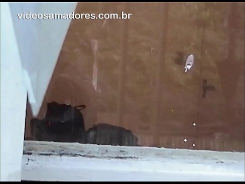 ❤️ Homem excitado a ver a sua namorada com outro tipo, a gravar um vídeo sem perturbar o casal ❤❌ Porno real em nós ❤